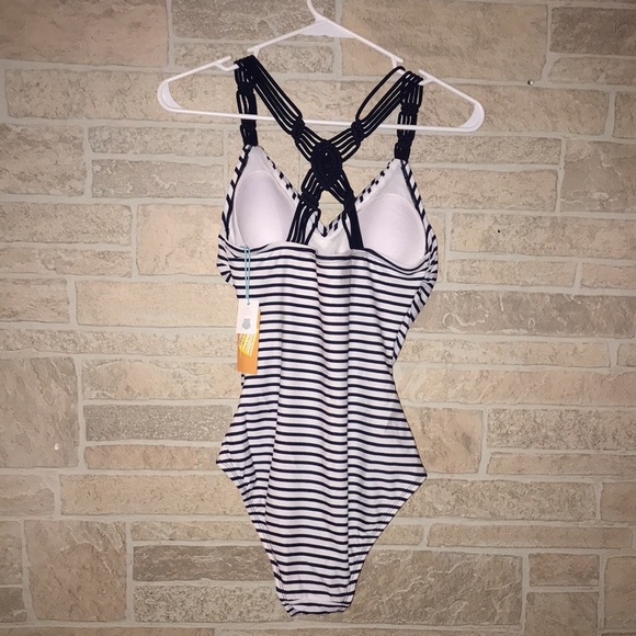 Kona Sol One piece bathing suit - Picture 4 of 8